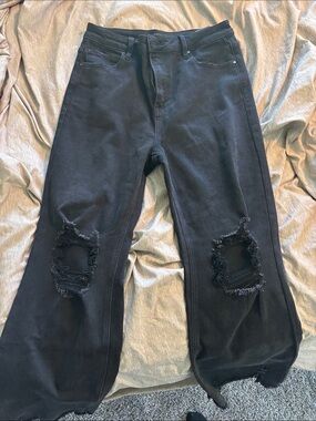 Black Distressed Wide-Leg Jeans with Knee Rips
